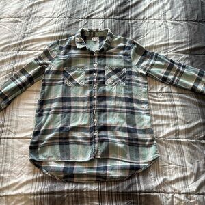 Women’s flannel shirt M